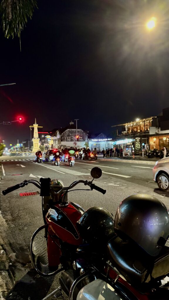 tugu yogyakarta
